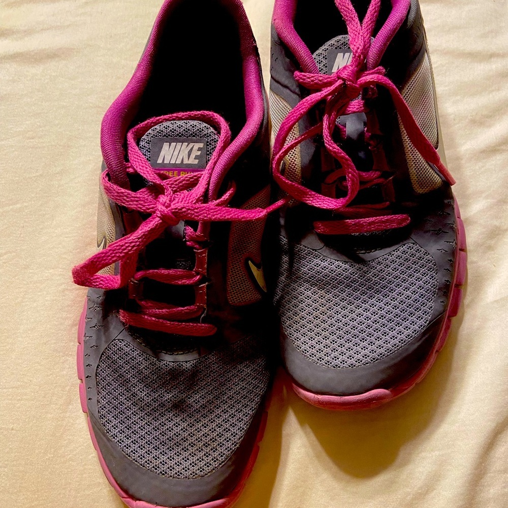 Nike Free Run 3 Tennis Shoes Size 5 EUC
